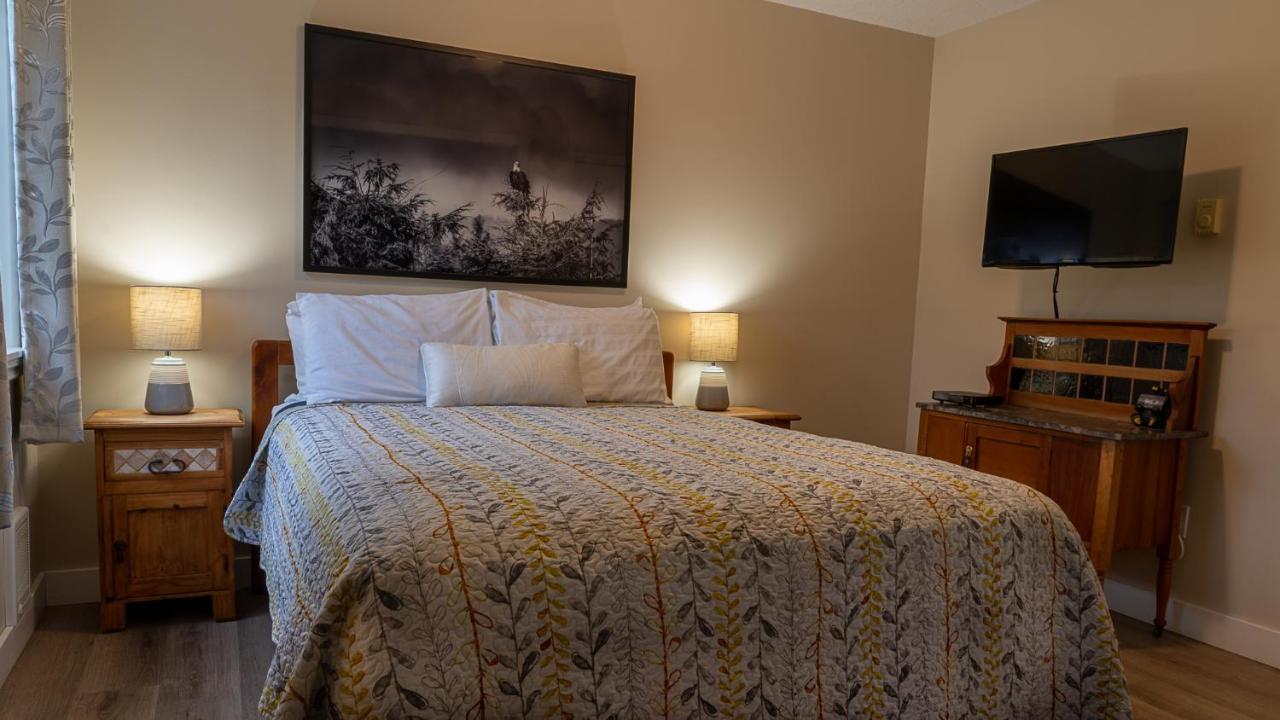 Wild Pacific Guest Suites Ucluelet Zewnętrze zdjęcie