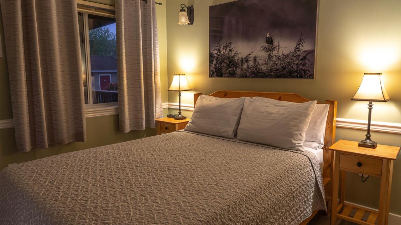 Wild Pacific Guest Suites Ucluelet Zewnętrze zdjęcie